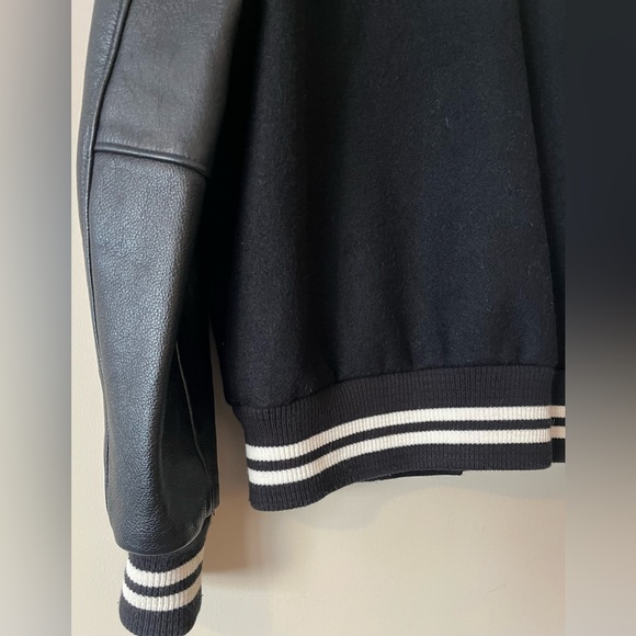 SOLD * Roots Black Varsity Jacket with Leather Sleeves Women’s Size 10 - Picture 4 of 8